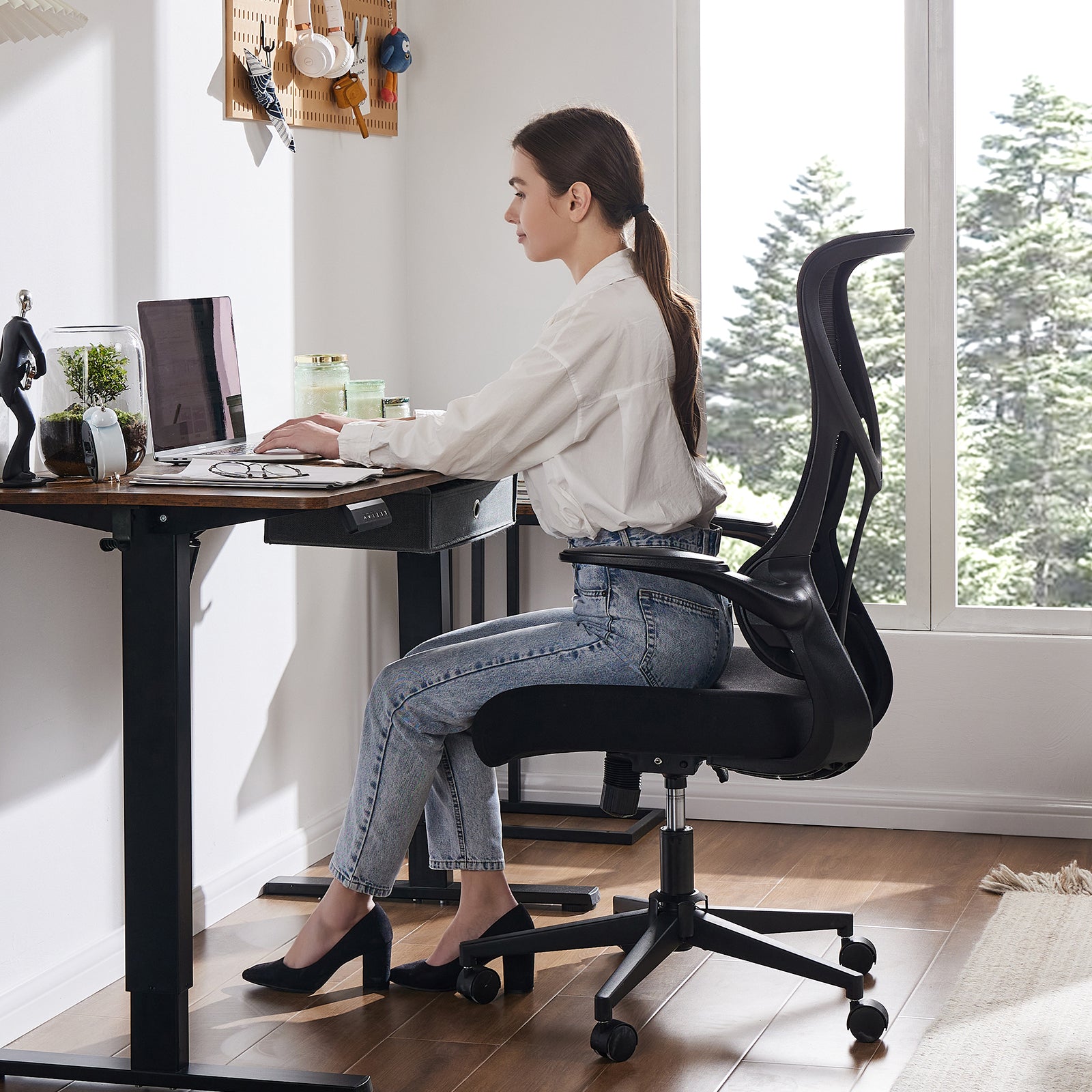 Ergonomic Computer Mesh Chair with Flip-up Armrests,Lumbar Support, Backrest for Home Office