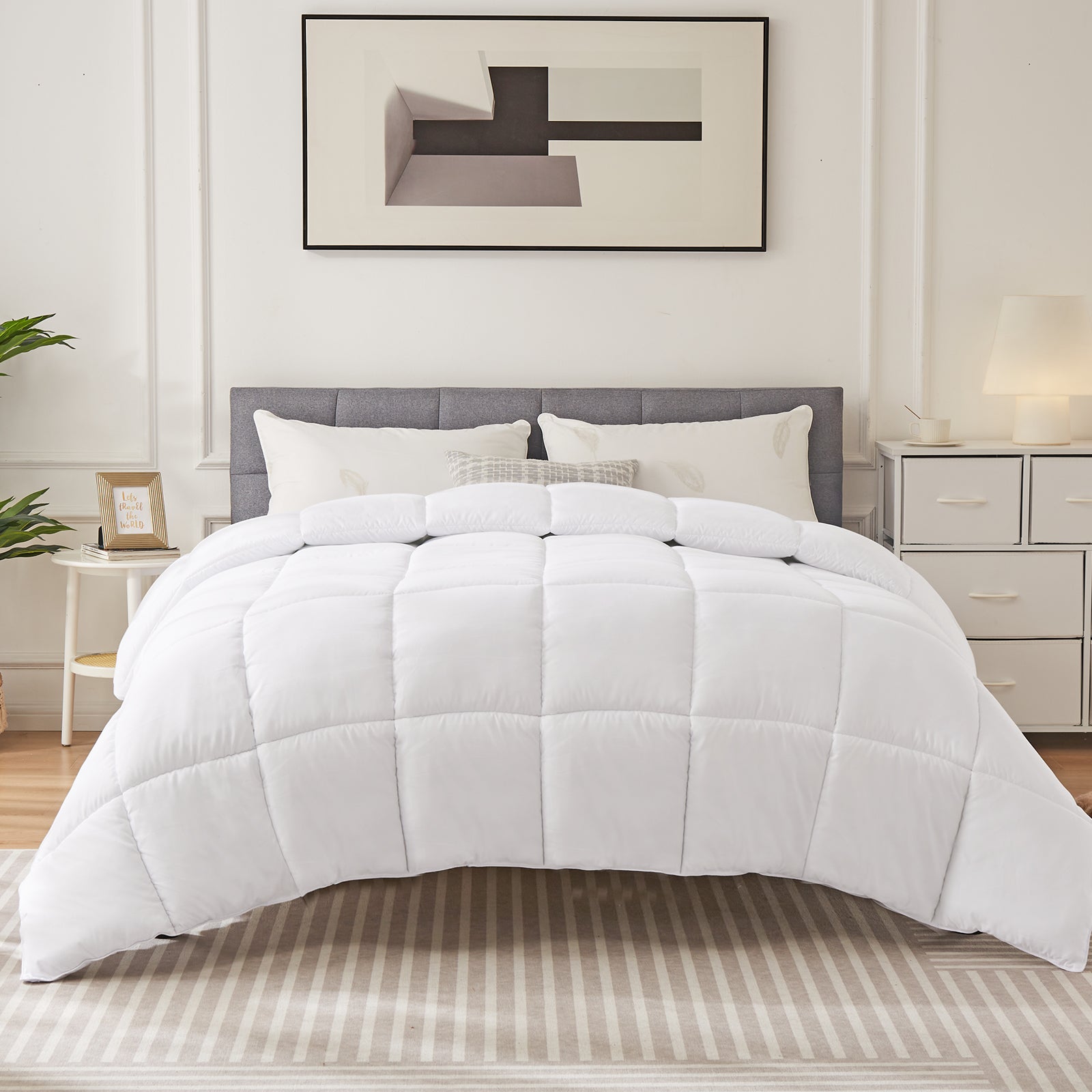 Four Season Universal Down Comforter- Soft and Fluffy Bedding, Lightweight and Luxurious Down Comforter